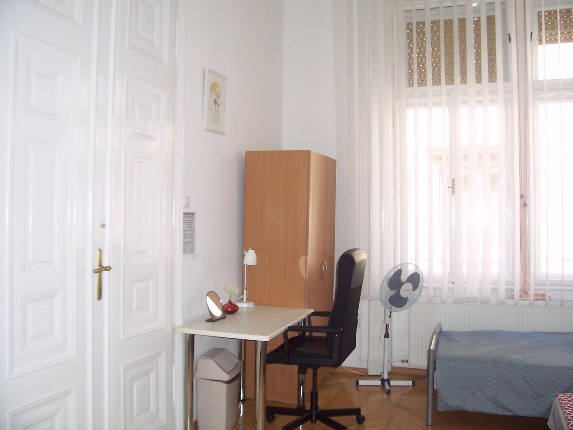 Universal Hostal *